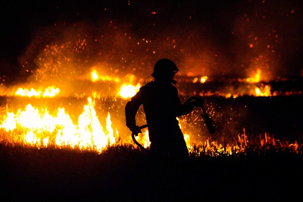 Fight Sichuan forest fire