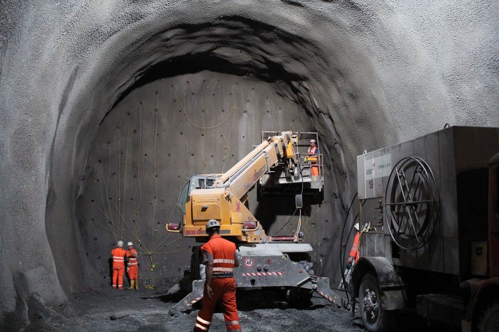 Tunnel blast